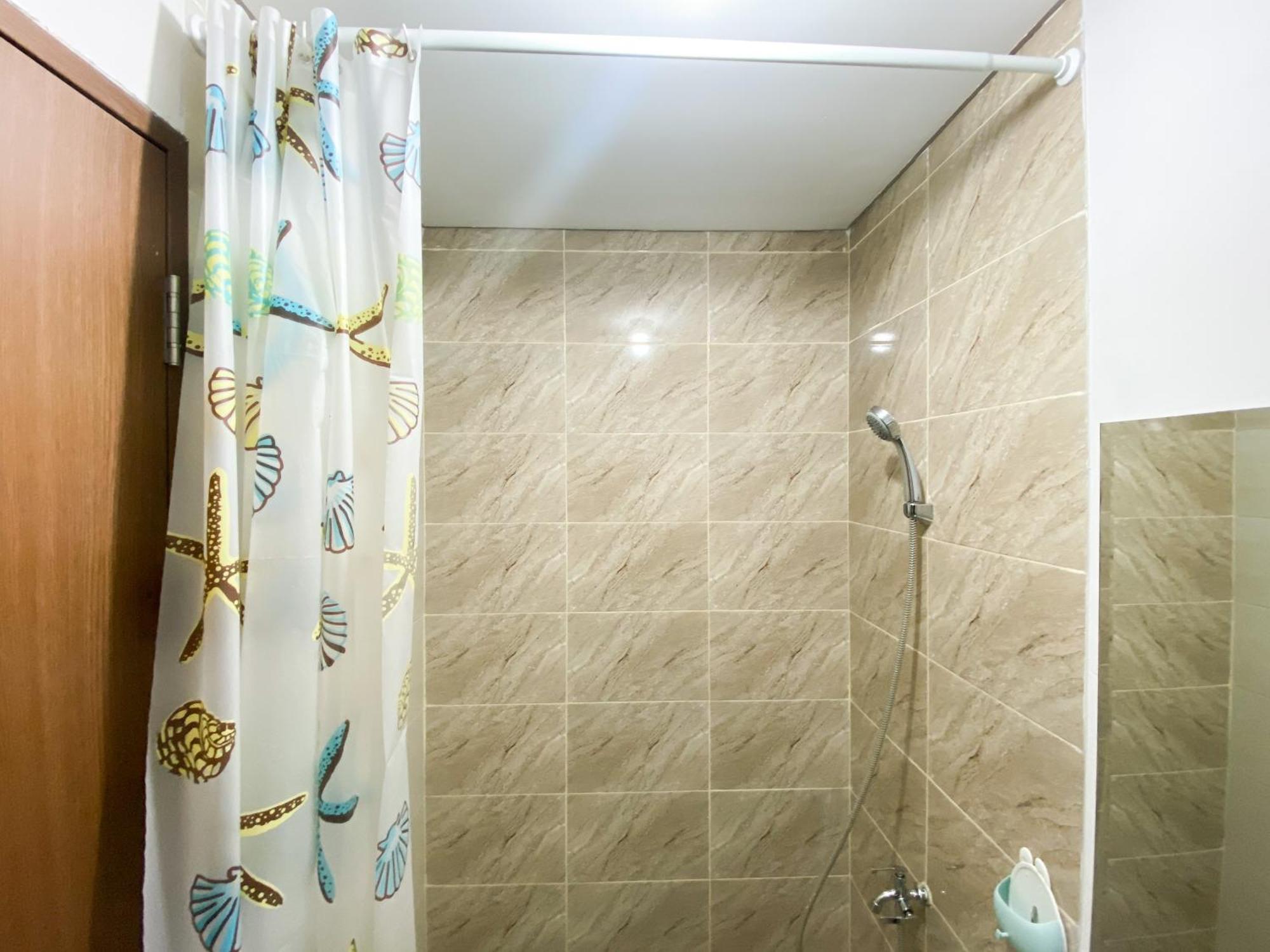 Homey And Warm Transpark Juanda Timur By Travelio *
